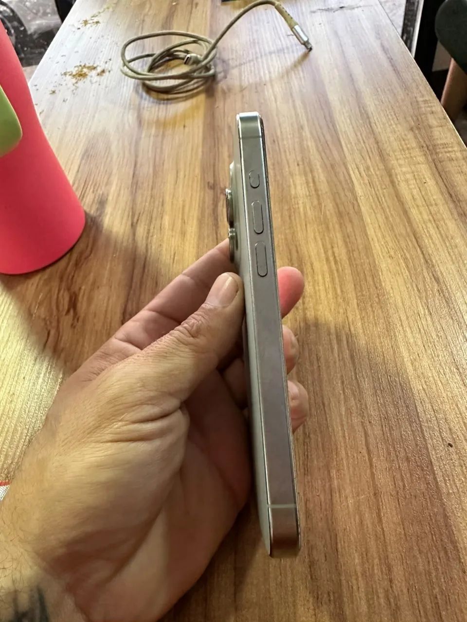 IPHONE 15 Pro  - Foto 4