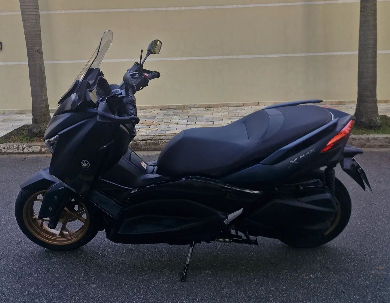 XMax 250 verde - Foto 2