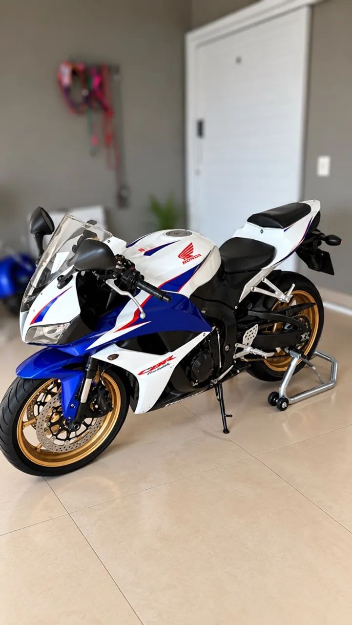 CBR 600 RR impecável.  - Foto 3