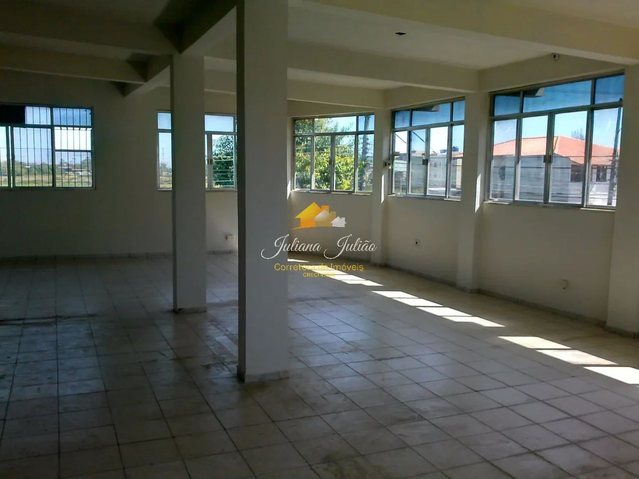 SALA COM 80 M² PARA LOCAÇÃO NO PARQUE AEROPORTO EM MACAÉ. - Foto 2