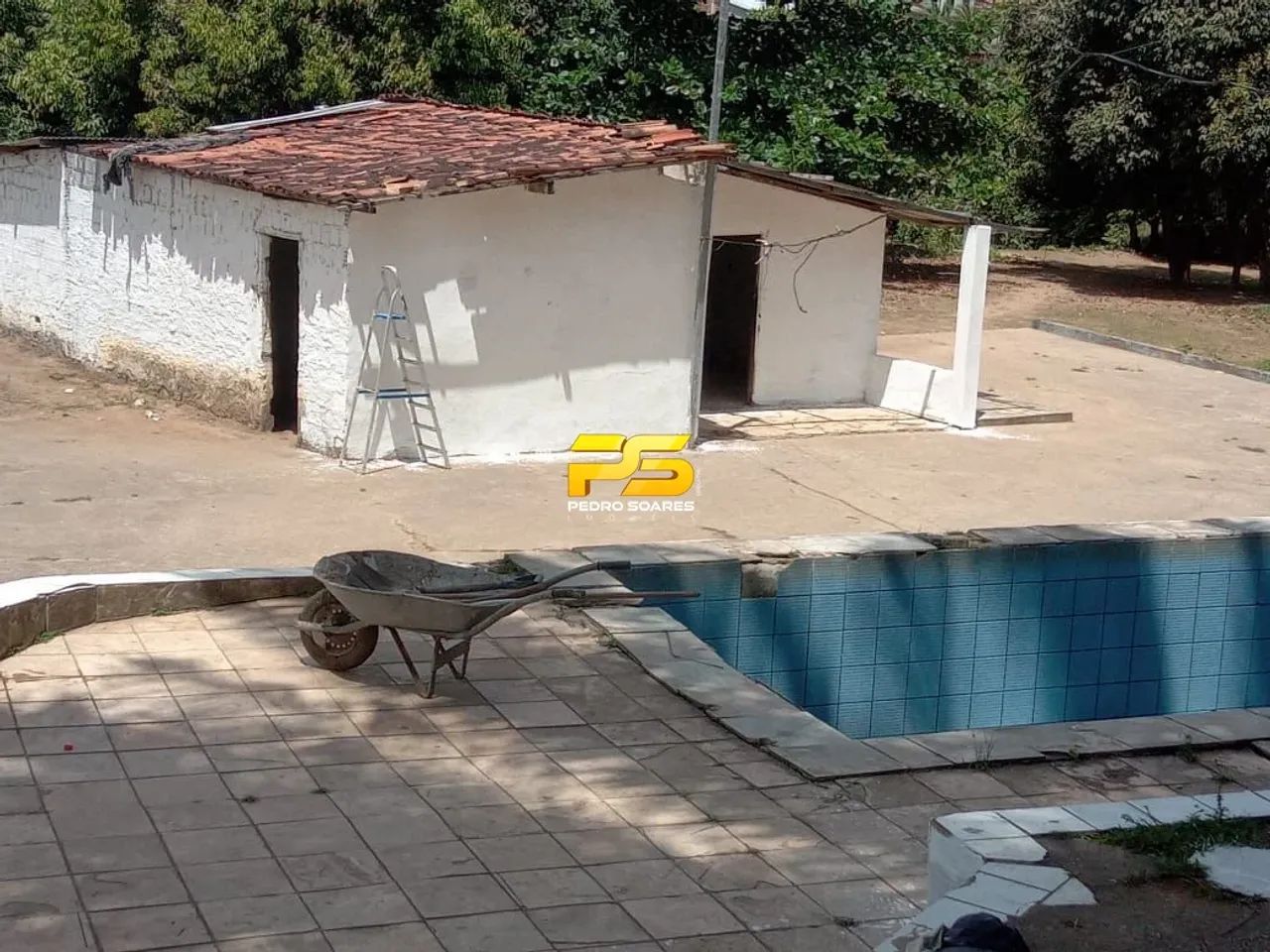 Granja para Locação REF: CH0002