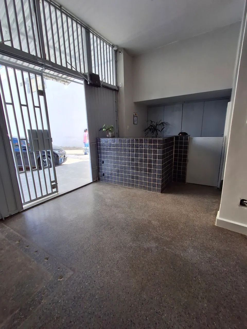 Sala comercial - Ceilândia Centro! Próximo a cartório e fórum  - Foto 5