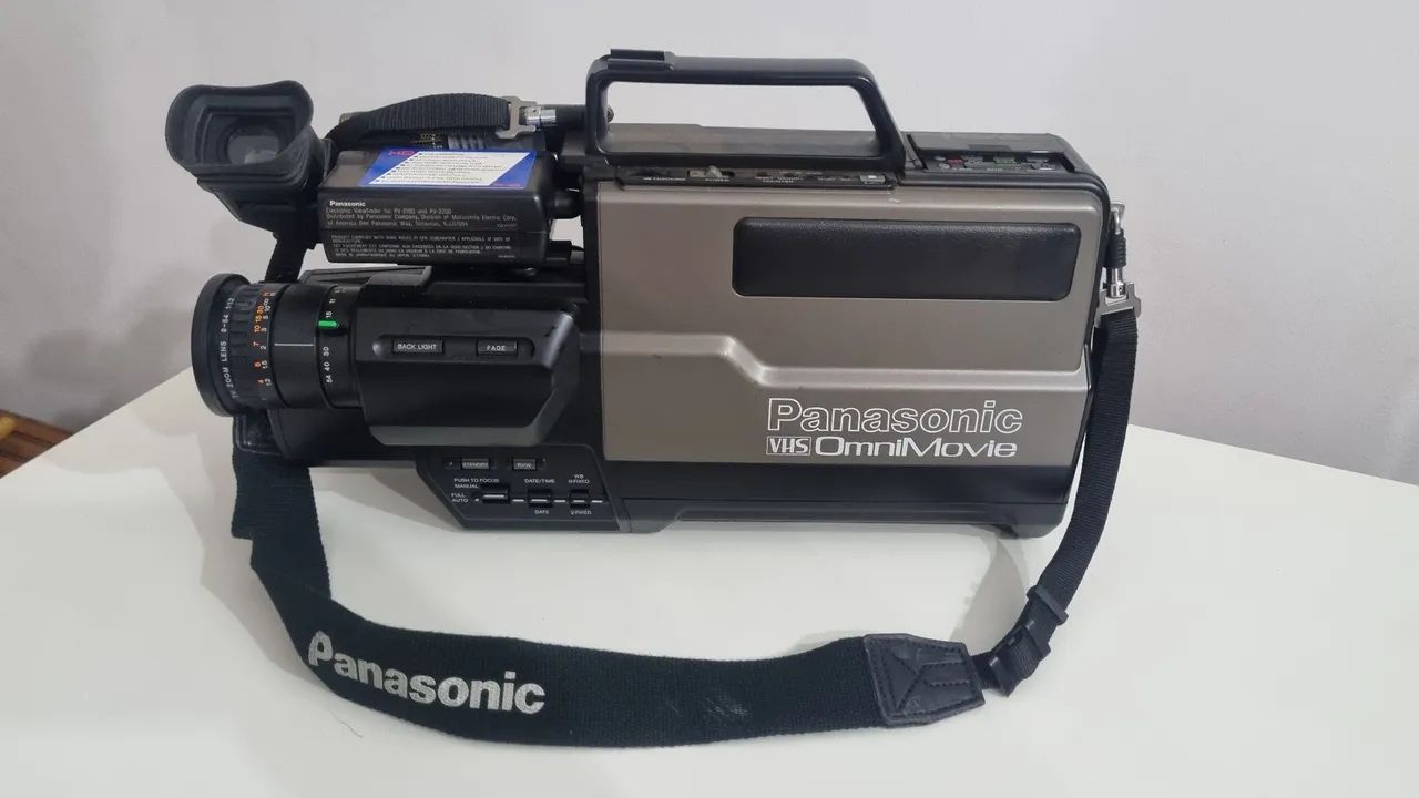 Antiga Câmera Filmadora Panasonic VHS OmniMovie - Anos90 - Câmeras