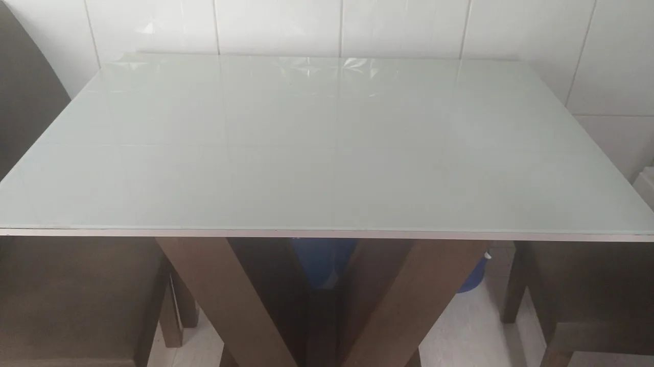 Mesa de jantar com três cadeiras - Foto 5