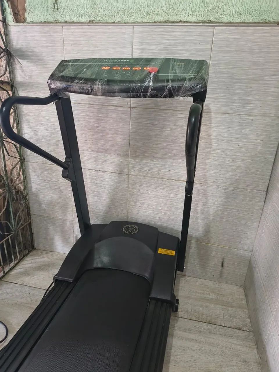Esteira LX160 Movement 