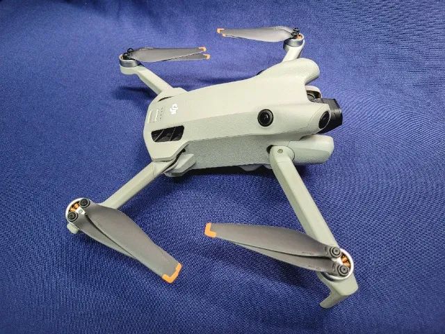 Drone Dji Mini 4 Pro Fly More Combo Plus RC2 - Foto 6