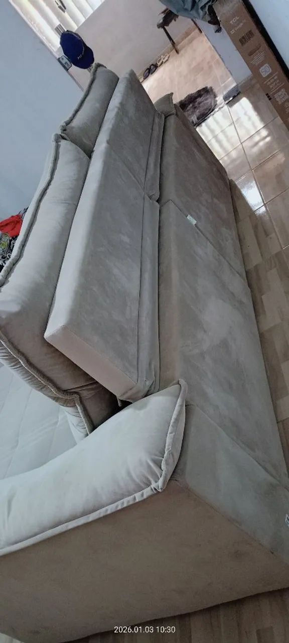 Vende-se um sofá retrátil um ano de uso - Foto 3
