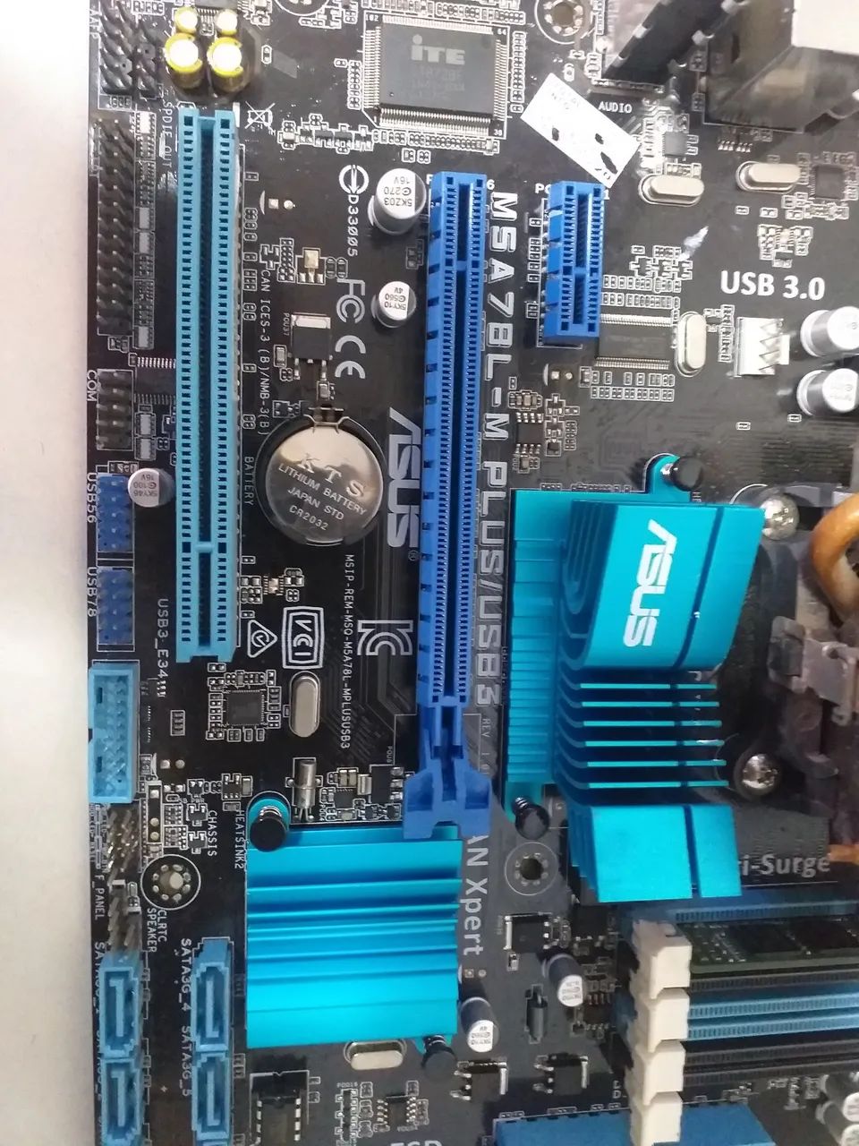 Placa mãe Asus com processador fx 6100 e 4 G de memória  - Foto 2