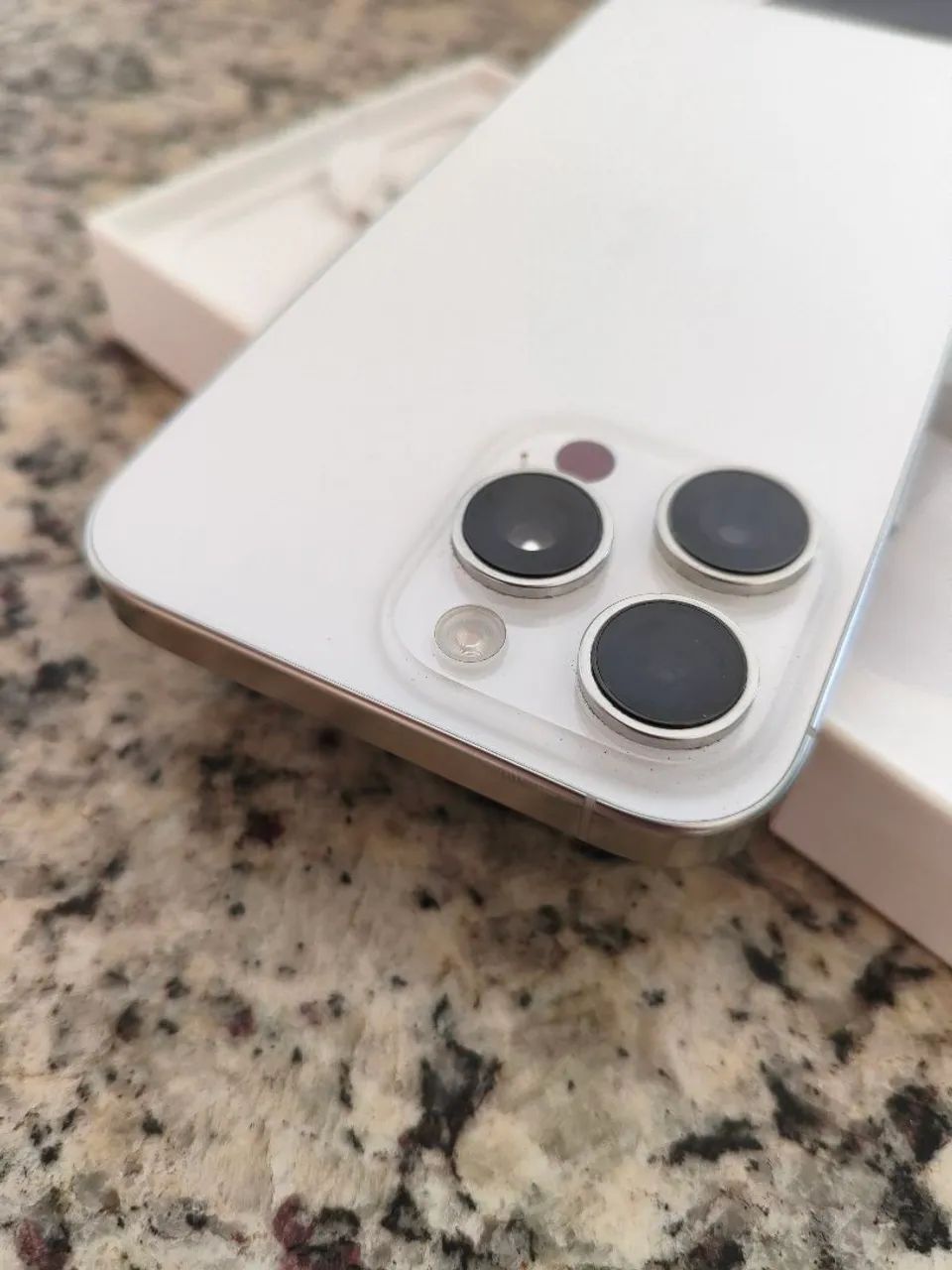 IPHONE 16 PRO MAX SILVER 256G BATERIA 90%0 - Foto 4
