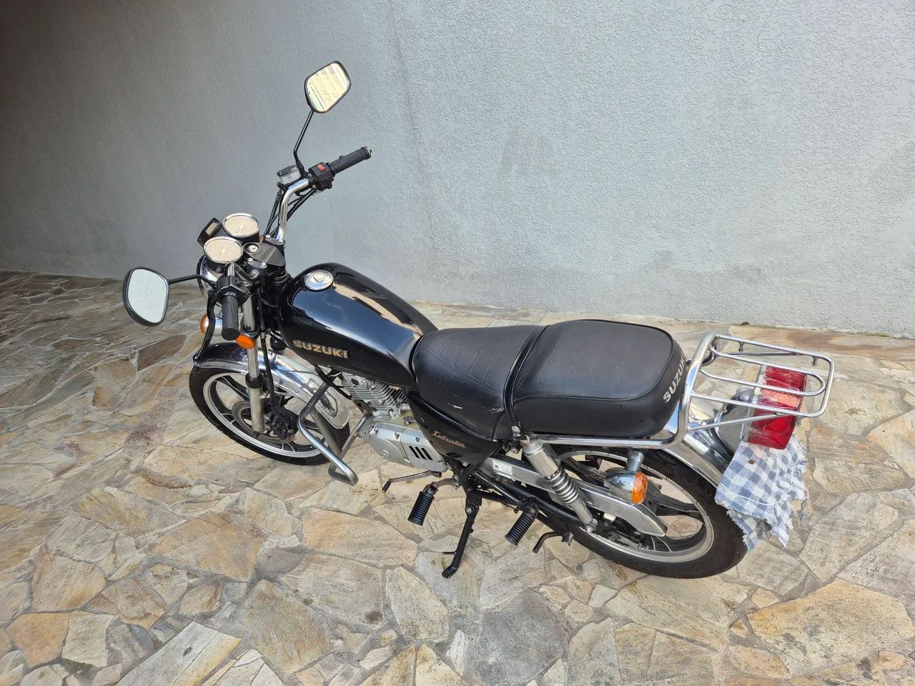 Intruder 125 - Foto 2