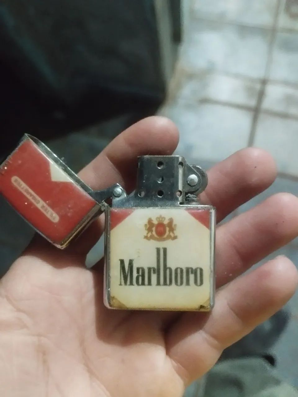 Vendo isqueiro da Marlboro 