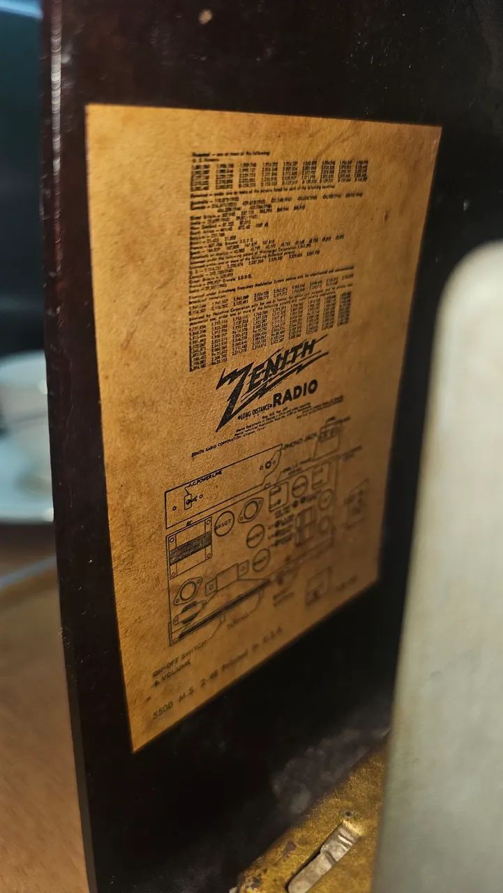 Radio ZENITH DECADA DE 1940 FUNCIONANDO. - Foto 5
