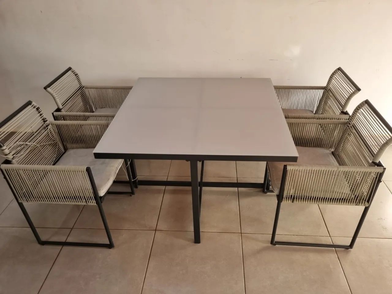Conjunto de cadeiras e mesa  - Foto 3