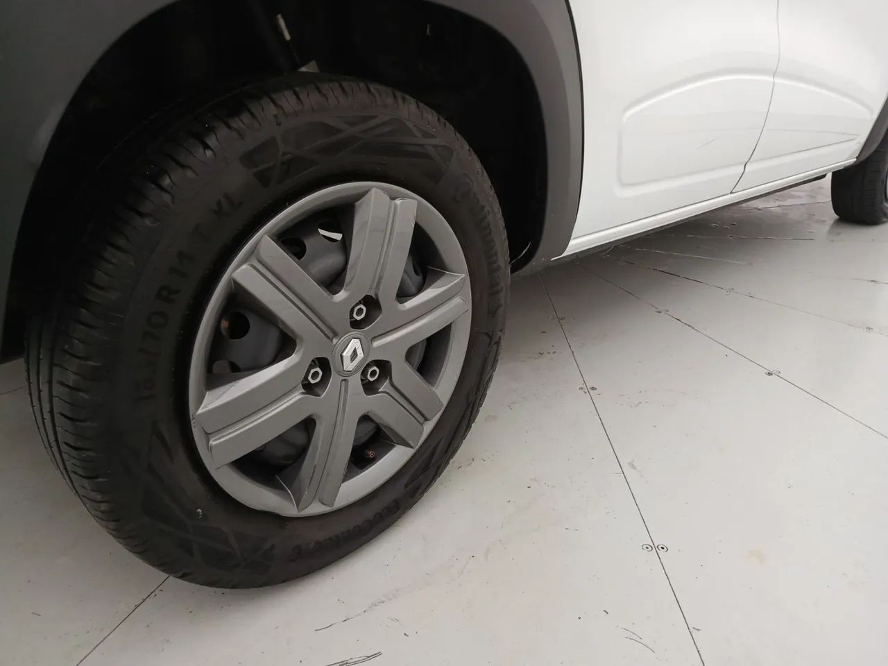 Renault Kwid 1.0 Zen, foto 14 de 18