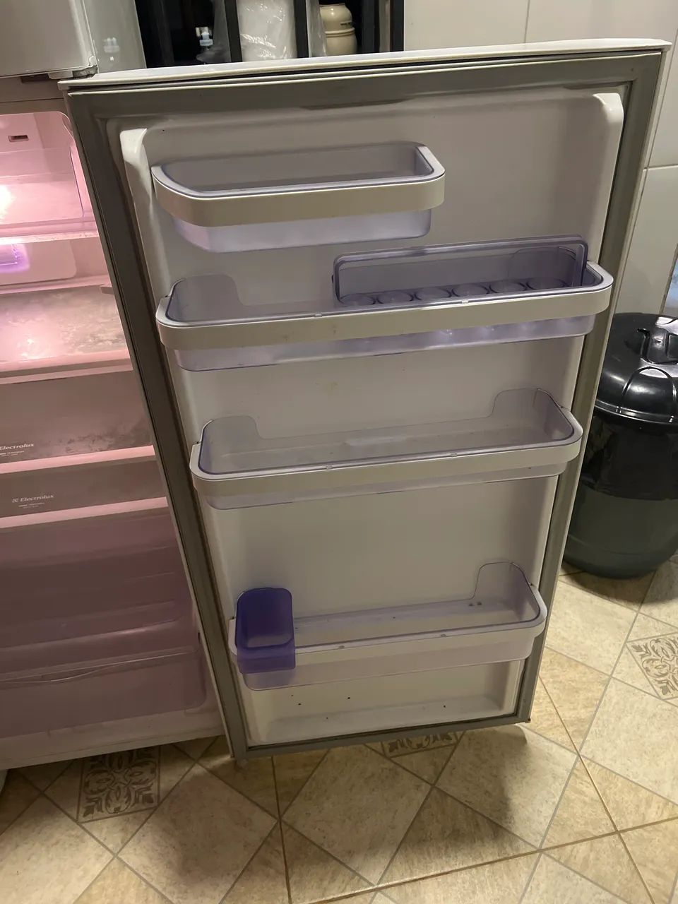 Geladeira Electrolux conservada - Foto 5