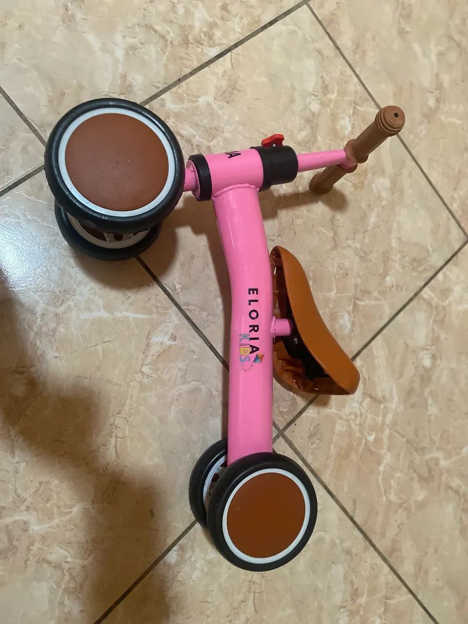 Canguru, bicicleta de equilíbrio e coisinhas de menina  - Foto 4