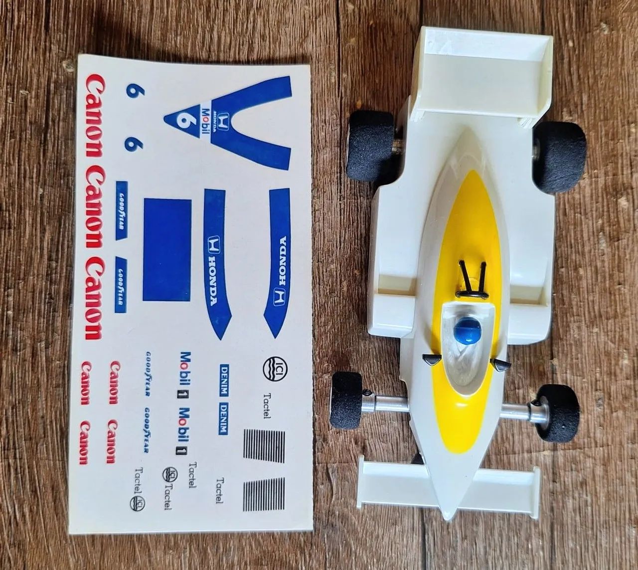 Carro autorama Williams da Estrela nova funcionando