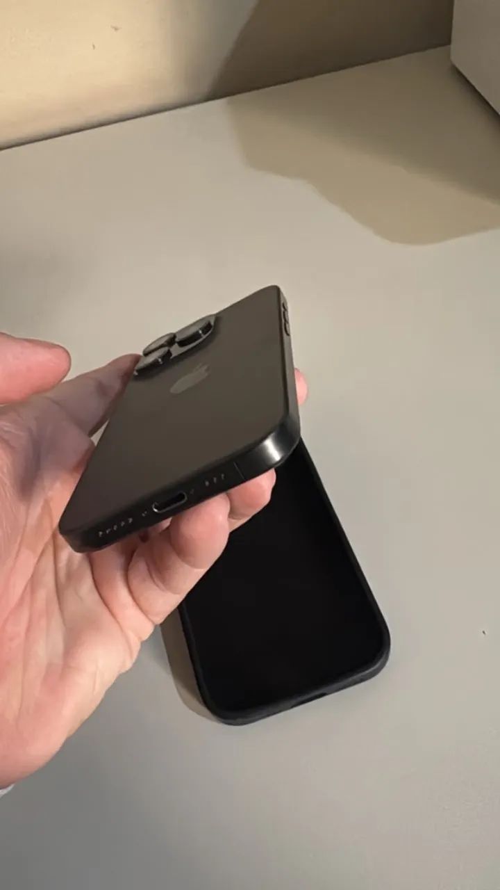 iPhone 15 Pro 256GB - Foto 2