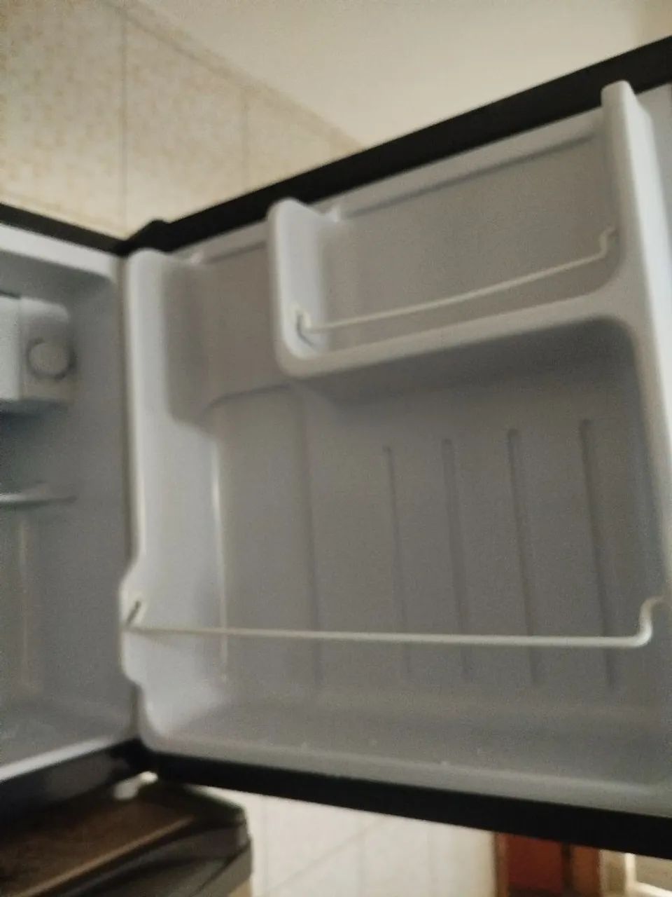 VENDO FRIGOBAR 52 LT - Foto 2