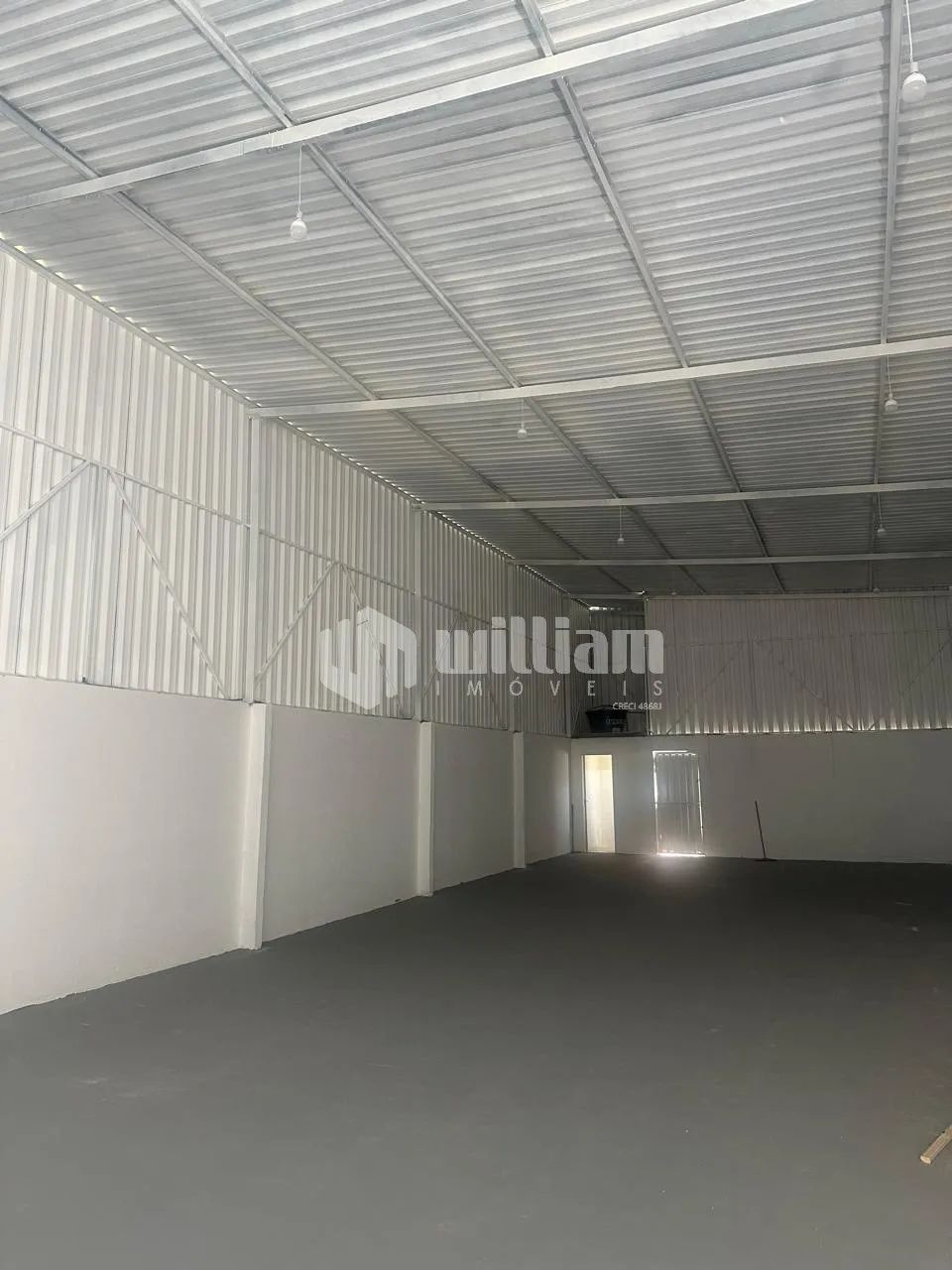 Galpão no Bateas, excelente localização! - Foto 4