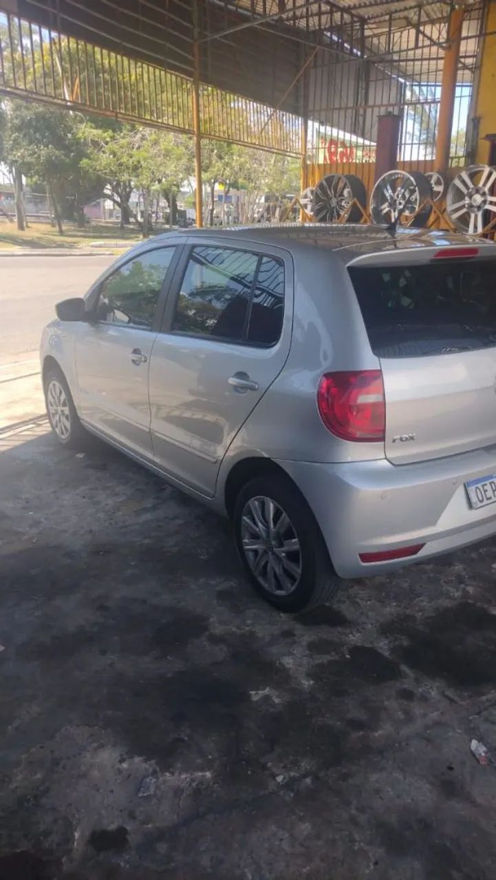 Volkswagen Fox 1.6 MI Total Flex 8V 5P 2013 - Foto 2