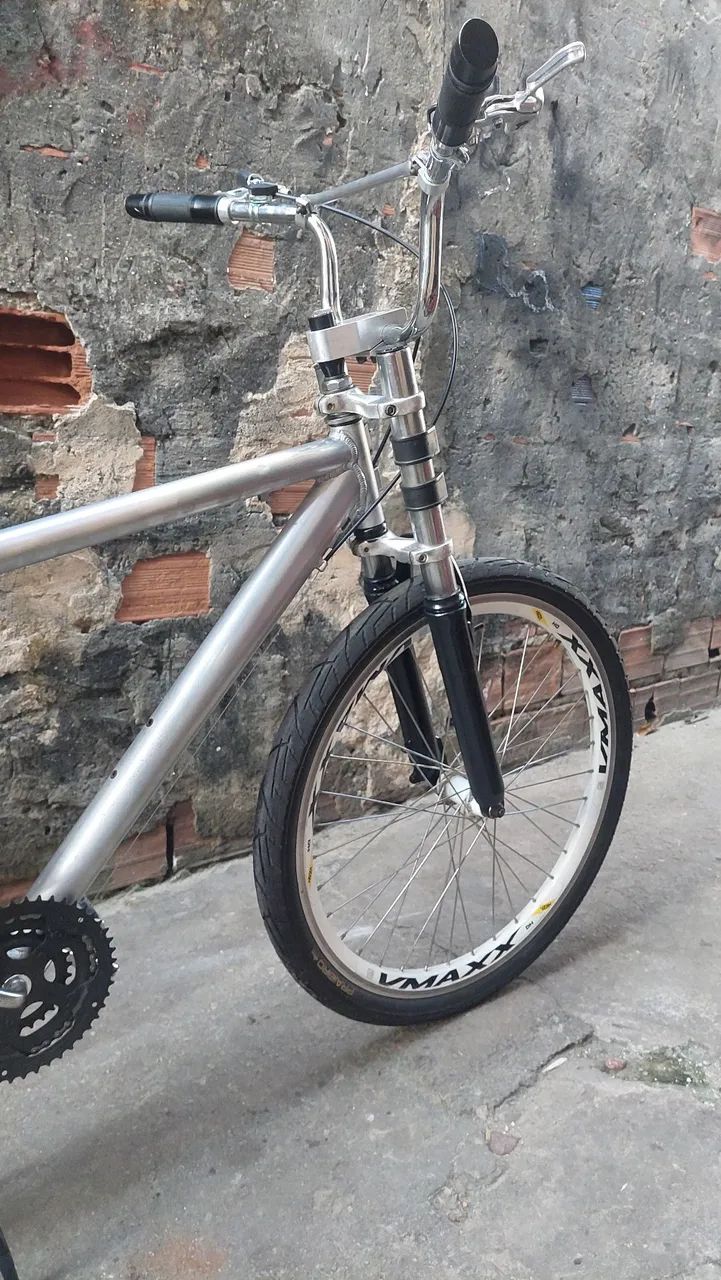 BICICLETA ARO 26 DE ALUMÍNIO  - Foto 4