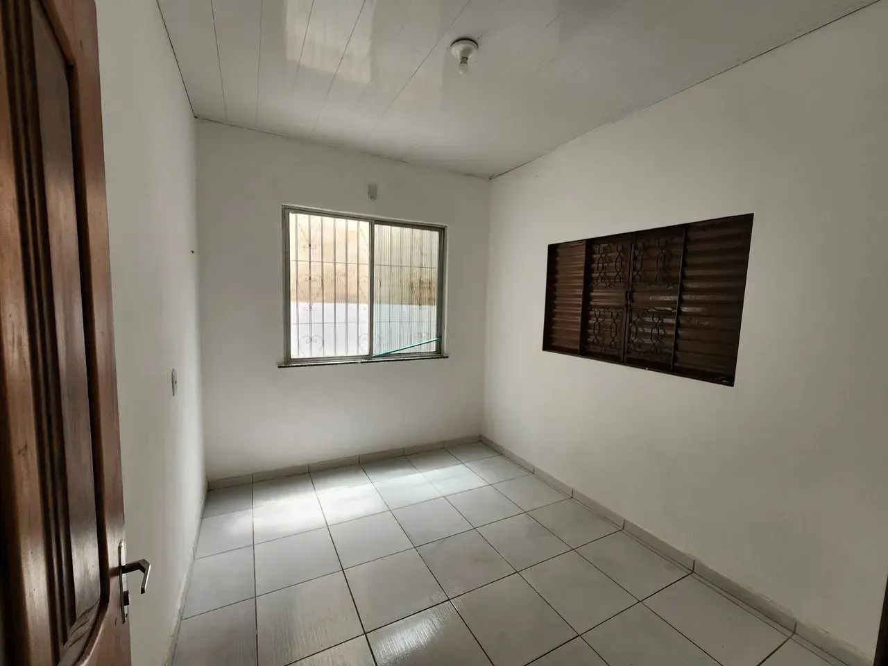 VENDO CASA SATÉLITE SENDO 2/4 COM 1 SUÍTE COM 264 M²- FINANCIAMENTO - Foto 3