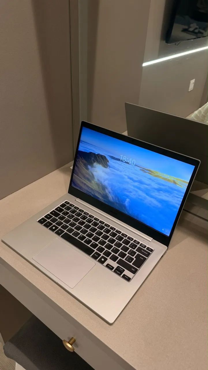 NOTEBOOK com nota fiscal
