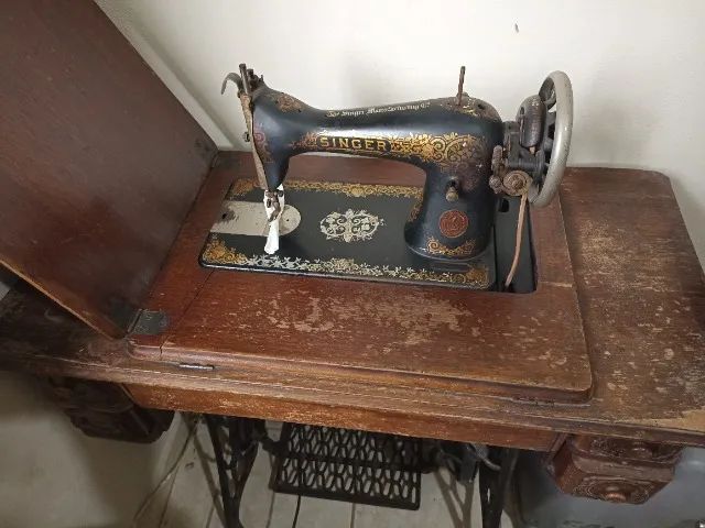 Máquina de costura década de 1970 - Foto 5