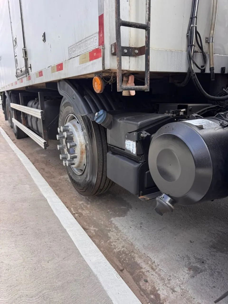 REFRIGERADO VOLVO VM 330 -2021  - Foto 3
