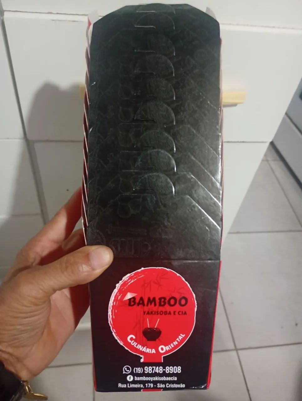 Vendo mil caixinha celada para Yakisoba 