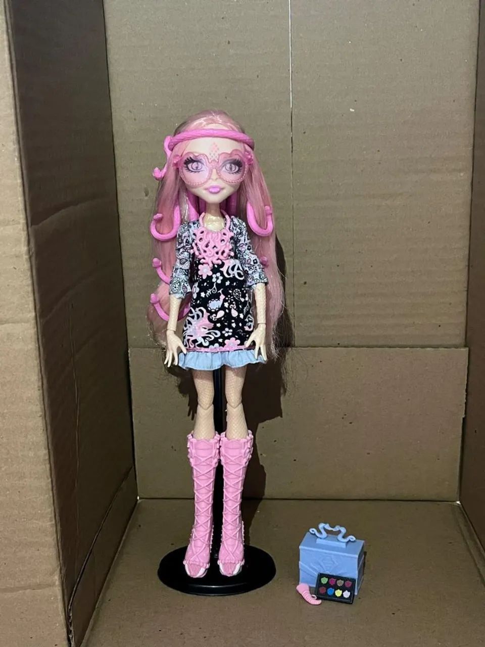 Boneca Monster High viperine 