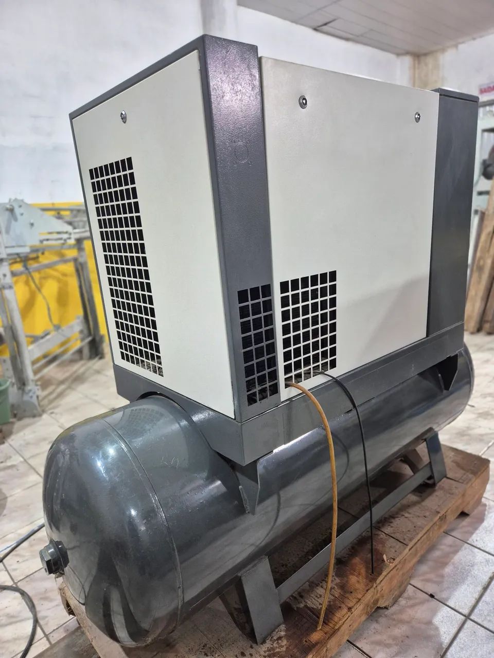 Compressor parafuso 15hp SRP 4015 schulz - Foto 3