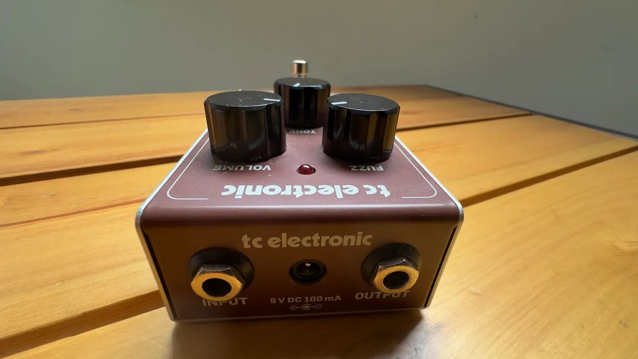 Pedal Rusty Fuzz TC Electronics - Foto 4