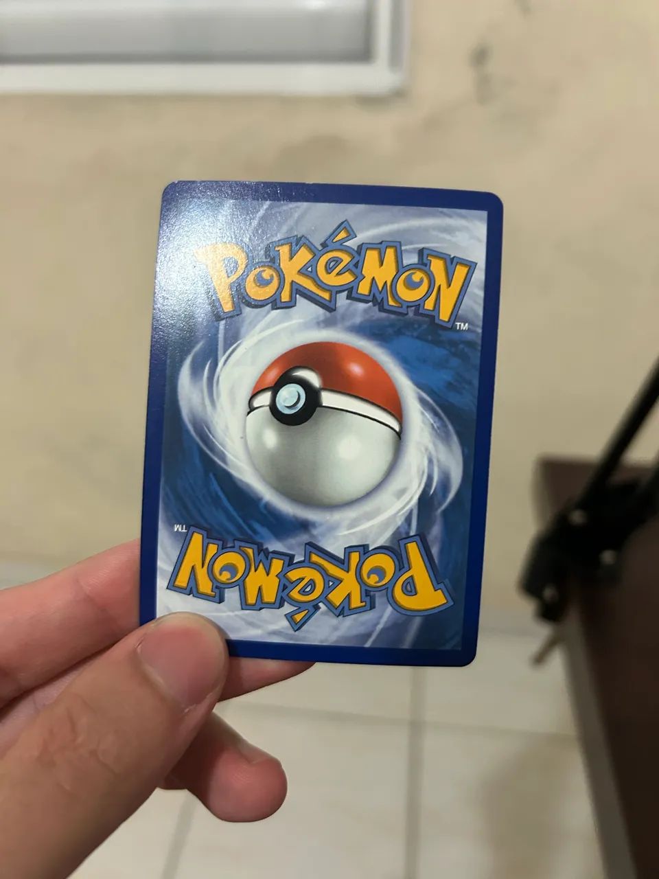 Carta Pokémon Hitmontop 240/217 Heróis Excelsos - Foto 2