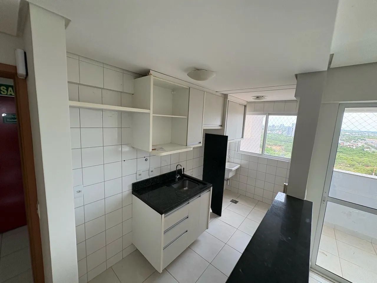 ALUGA-SE FLAT - CENTURY 21 | ARSE 21 - Foto 2