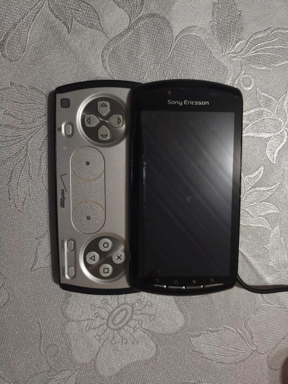 Xperia play ( peças ou consertar)
