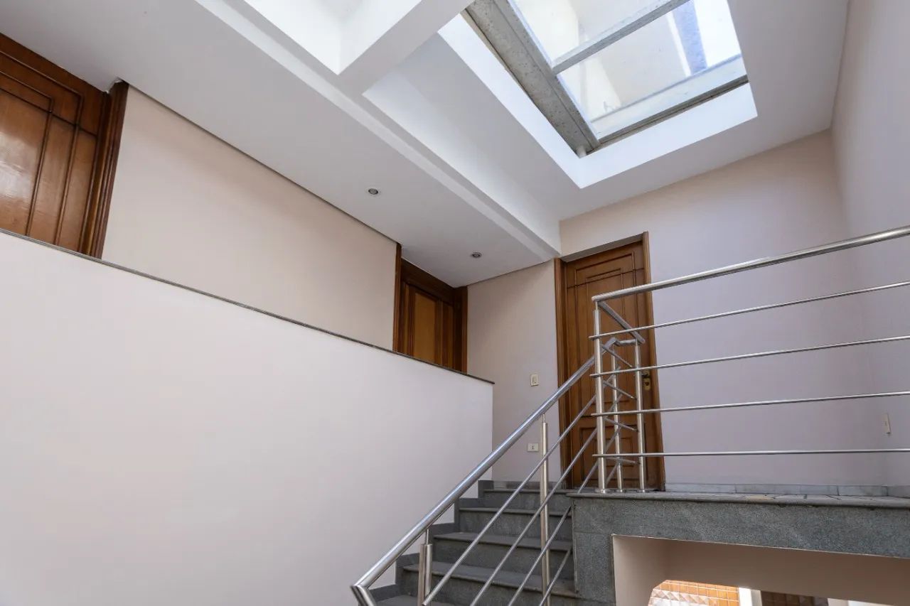 Sobrado 4 Quartos, 319m², Setor Leste Vila Nova. - Foto 5