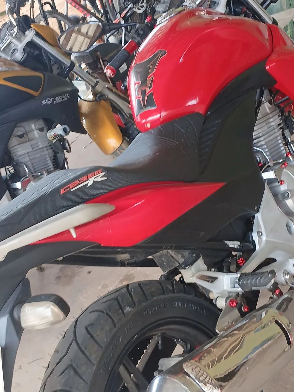 CB 300R - Foto 3