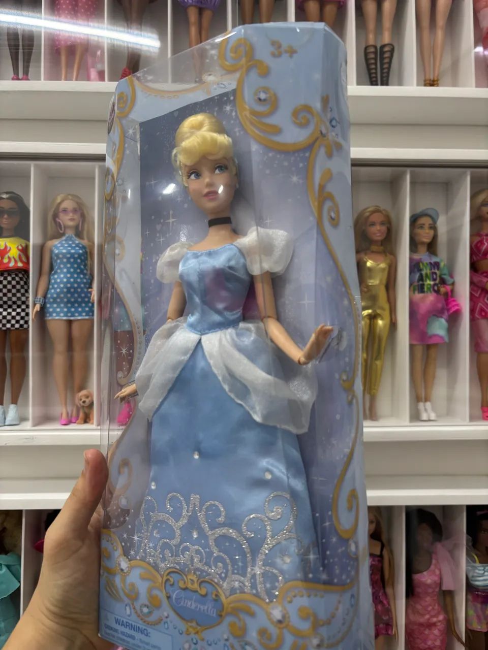 Boneca Cinderela LACRADA BARBIE  - Foto 3