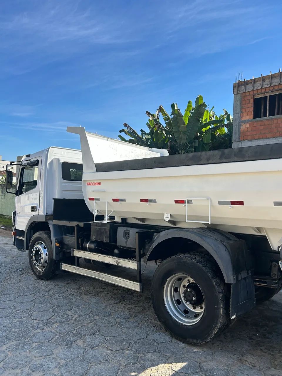 Caminhão atego Caçamba 1719 - Foto 3