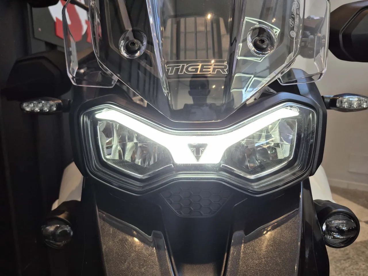 Triumph Tiger 900 900 cc  - Foto 4