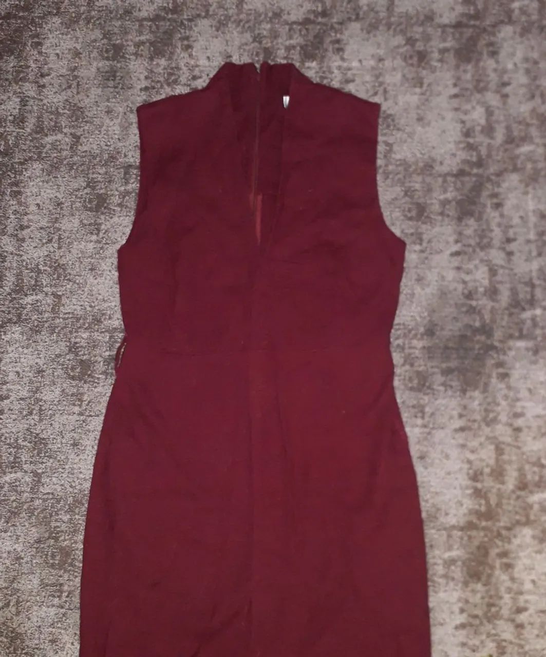 Vestidos lindos e semi-novos 