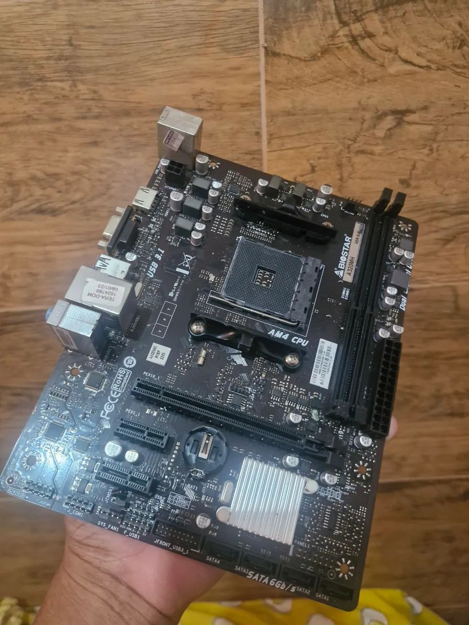 Placa mãe Biostar a320mh