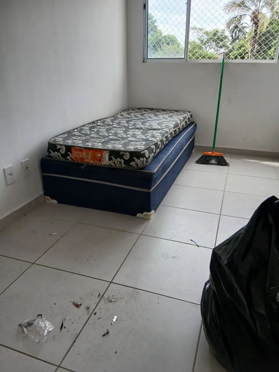 Cama e colch ão ( usados ) - Foto 2