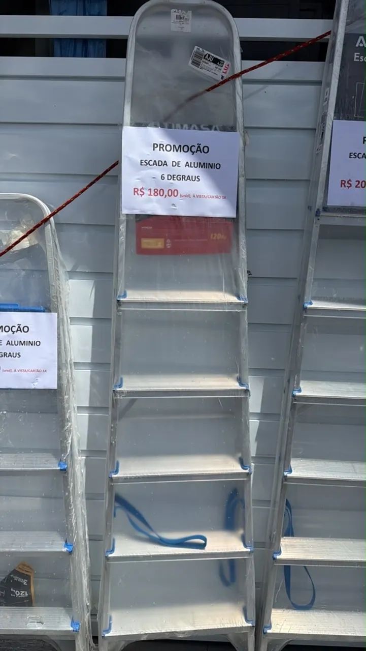 Escada  - Foto 3