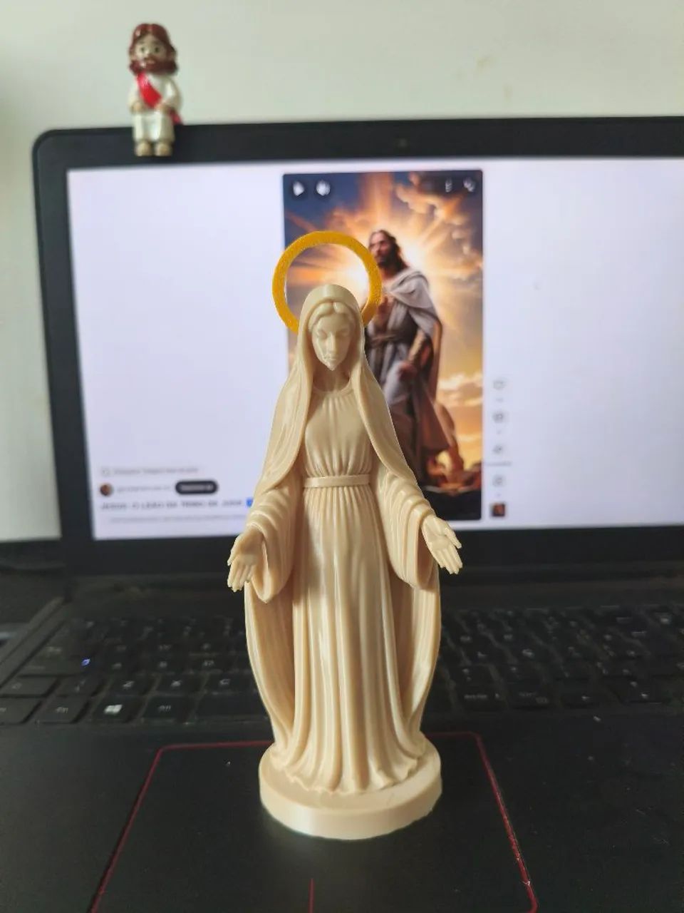 Santo - Foto 2