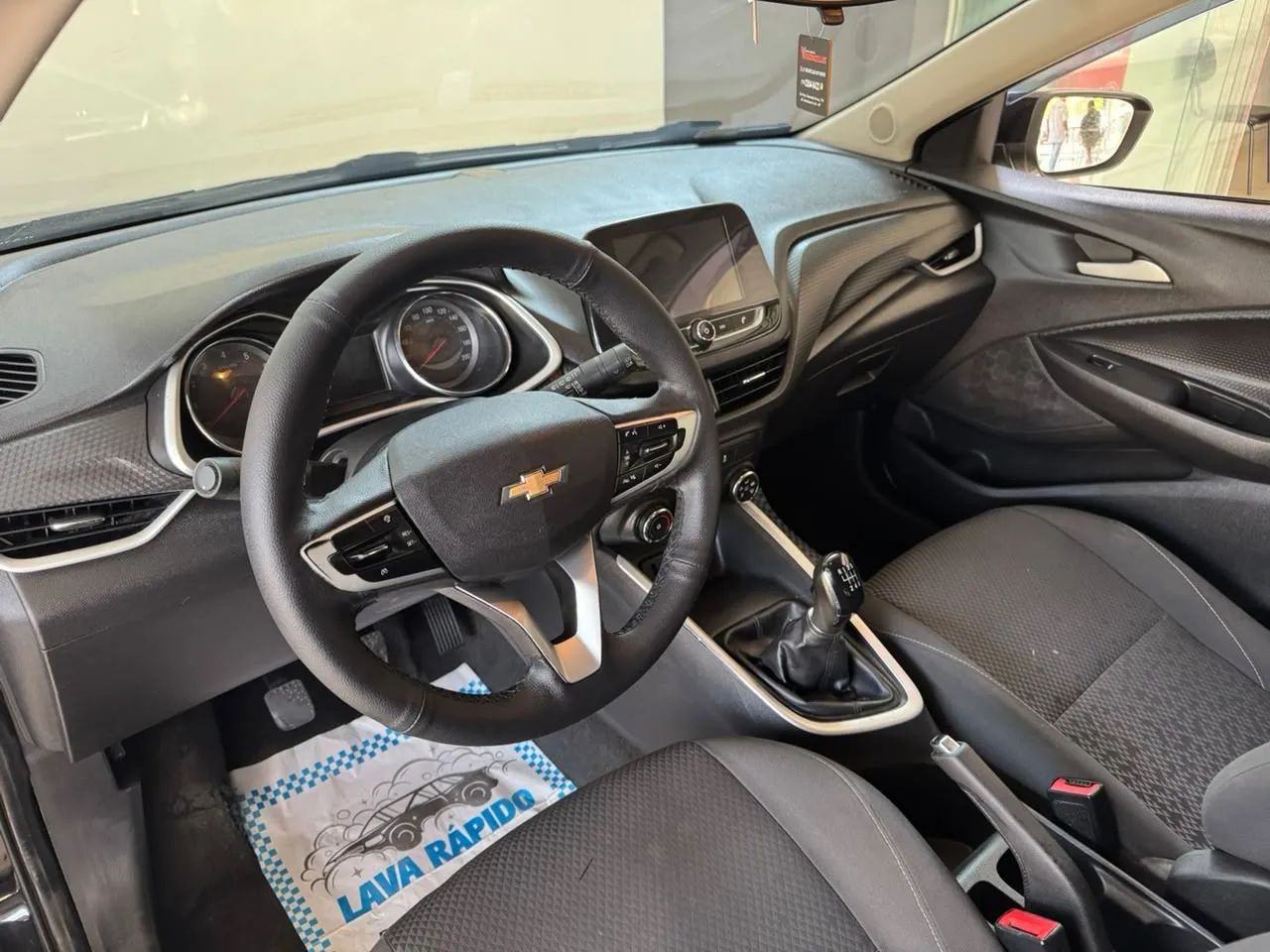 Chevrolet Onix Hatch LT 1.0 12V Flex Mec. 4P, foto 8 de 13