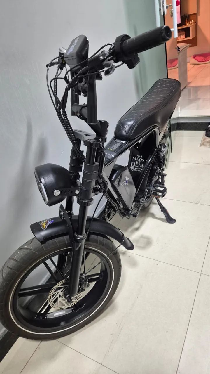 Bike elétrica V8pro preta  - Foto 4
