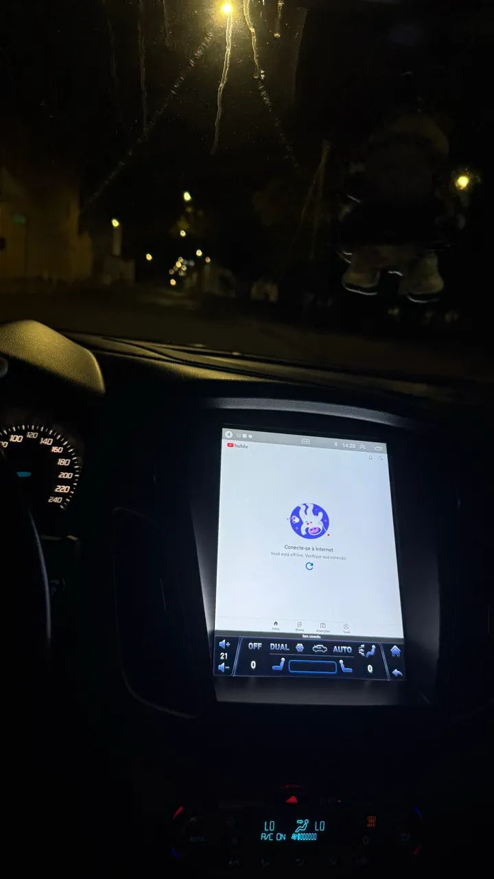 Multimídia Tesla 10, já com moldura Focus Titanium  - Foto 3